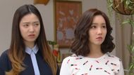 Ryu Hwa-young and Lee Yu-ri in My Father is Strange | Image via KBS2